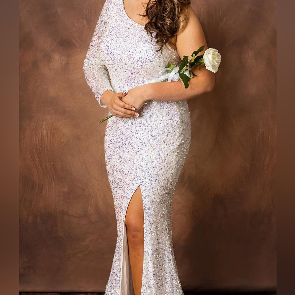 Glamorous One-Shoulder Sequin Gown